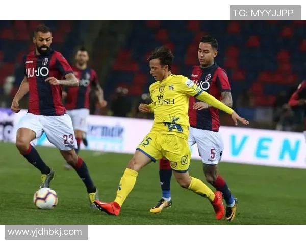 达尼洛：从足球场上的闪耀明星到生活中的坚韧奋斗者